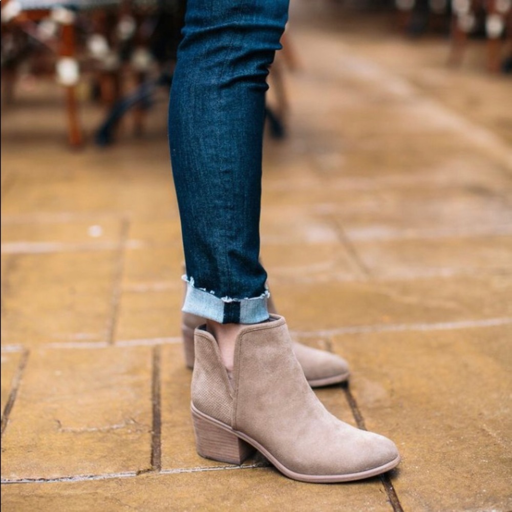 Hinge genuine leather Chelsea boots
